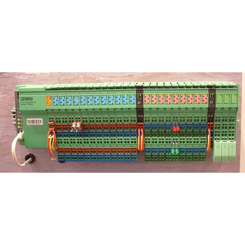 Modul 3 prize schuko tablouri multimedia Hager VZ00AS